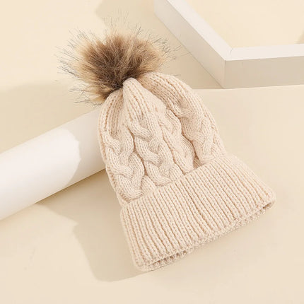 Mini Fashion - Egen skrifttype - Hat med pompon
